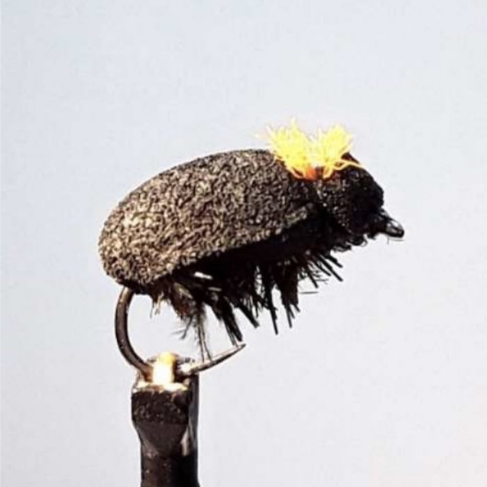 montage mouche terrestre scarabee